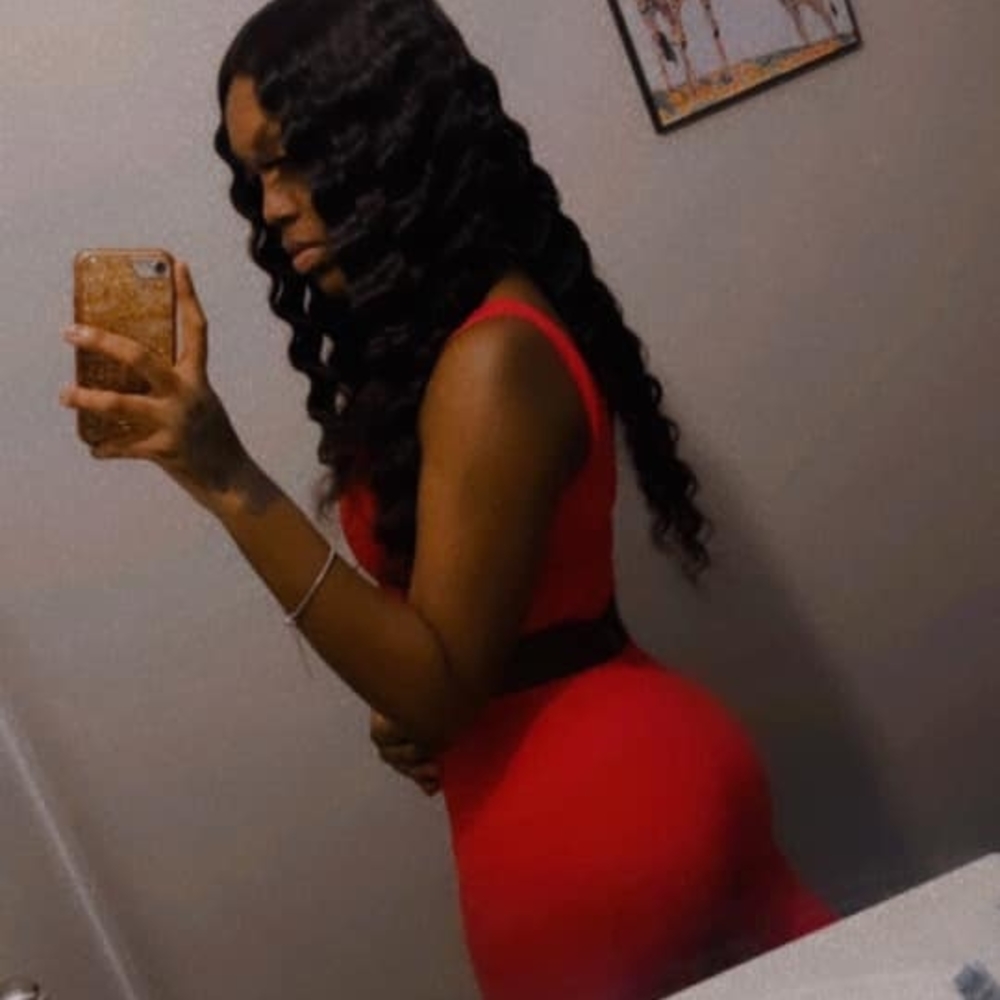 Meet your Posher, Niya